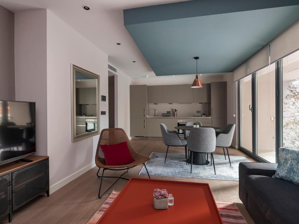 Cozy Modern Duplex 2bd15bath #65 Daire İstanbul