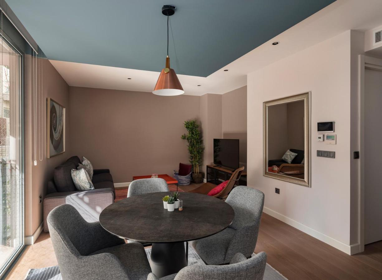 Cozy Modern Duplex 2bd15bath #65 *